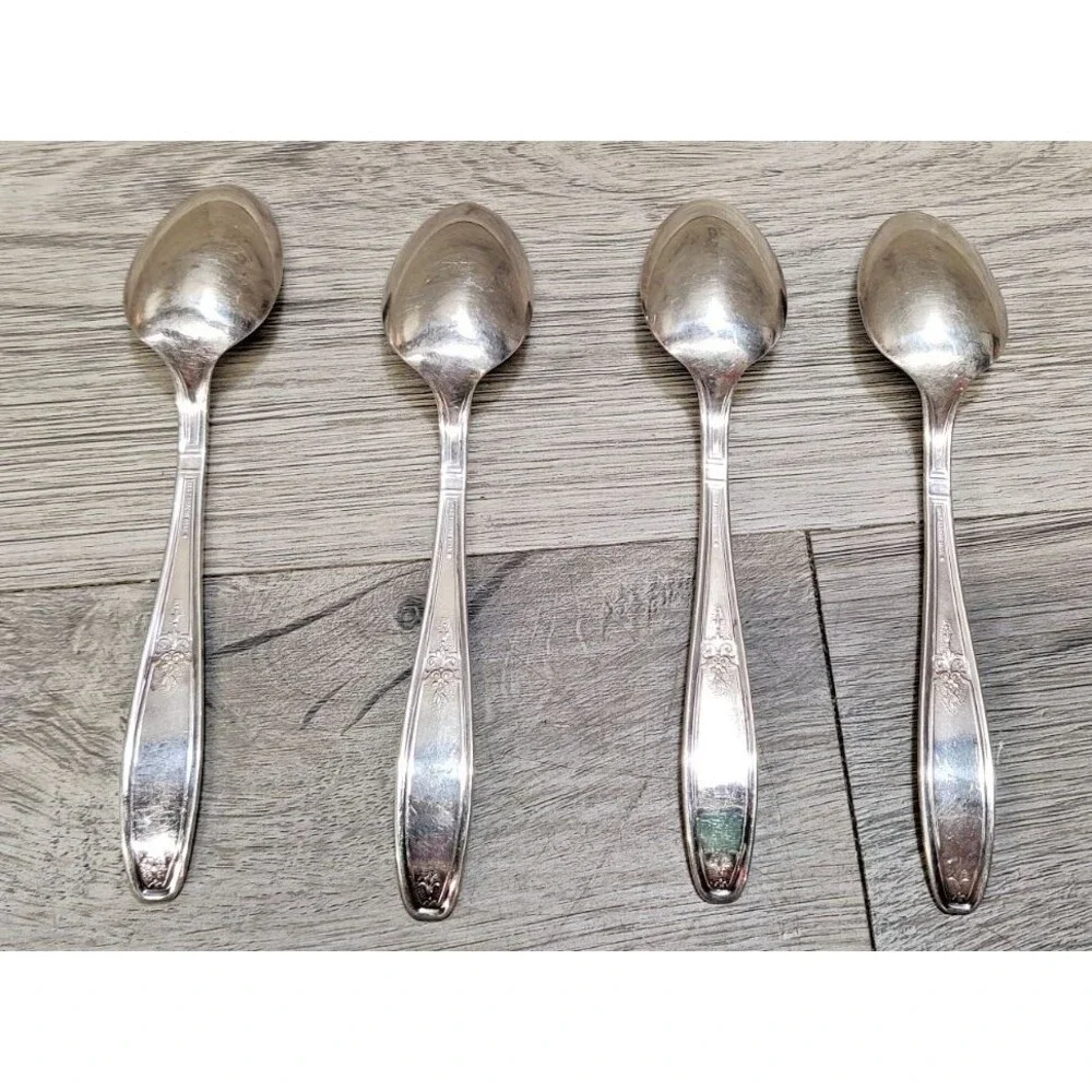 Set of 4 Vintage 1847 Rogers Bros IS Silverplate Spoons Floral Motif Flatware